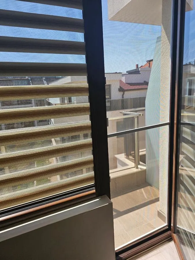 Апартамент Иванови Сарафово Burgas Apartment